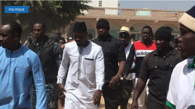 Urgent-Ousmane Sonko vient de quitter sa maison pour déférer à la convocation du juge d'instruction Urgent-Ousmane Sonko vient de quitter sa maison pour déférer à la convocation du juge d'instruction