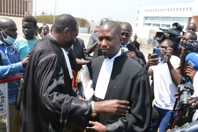 Les images exclusives de l'ambiance au Palais de Justice de Dakar