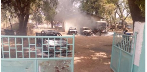 Sédhiou : Plusieurs véhicules et des services publics incendiés
