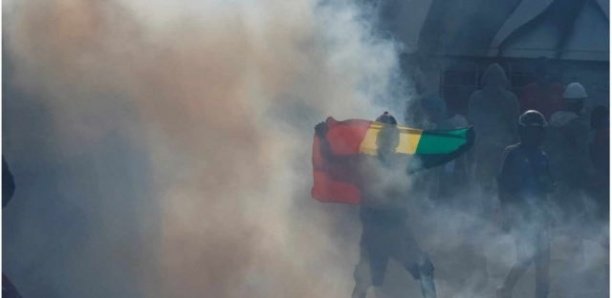 Jets de grenades lacrymogènes à l'Université de Dakar