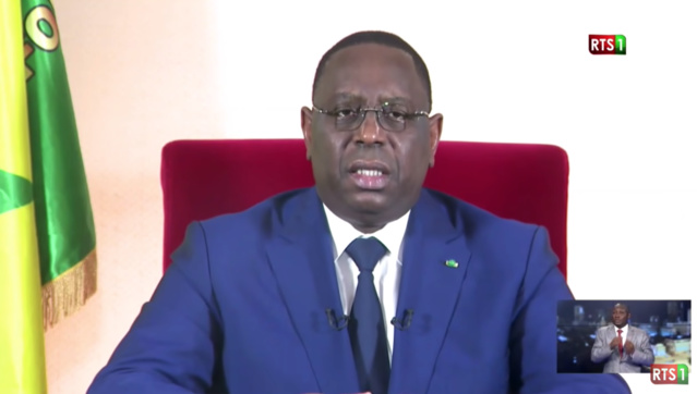 Macky Sall salue le professionnalisme des forces de l'ordre Macky Sall salue le professionnalisme des forces de l'ordre