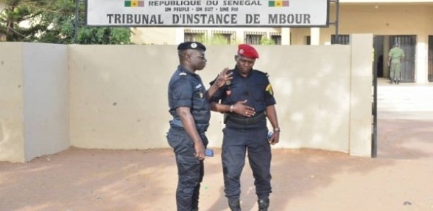 Le tribunal de Mbour ferme ses portes Le tribunal de Mbour ferme ses portes