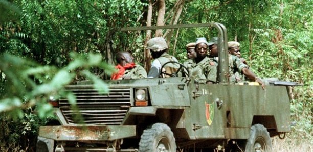 Casamance: Un véhicule de l'armée saute sur une mine et fait 1 mort et 6 blessés Casamance: Un véhicule de l'armée saute sur une mine et fait 1 mort et 6 blessés