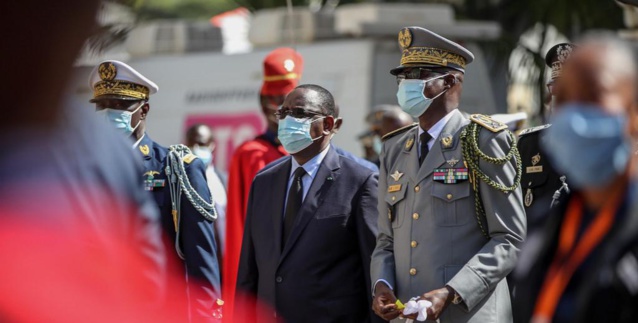 Il prendra les commandes de l'armée dans quelques semaines... Il prendra les commandes de l'armée dans quelques semaines...