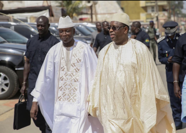 Vent d’apaisement : Le Président Sall va créer un fonds d’urgence basé à la Présidence pour les jeunes et consulte son ancien ministre de l’Intérieur Aly Ngouille. Vent d’apaisement : Le Président Sall va créer un fonds d’urgence basé à la Présidence pour les jeunes et consulte son ancien ministre de l’Intérieur Aly Ngouille.