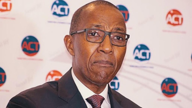 Abdoul Mbaye : « Thione, un artiste de ta dimension ne meurt jamais » Abdoul Mbaye : « Thione, un artiste de ta dimension ne meurt jamais »