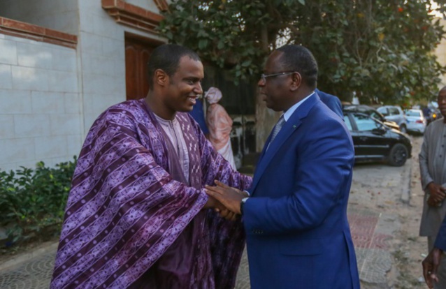 Suspension de signal: Macky Sall reçoit le Groupe Wal Fadjri Suspension de signal: Macky Sall reçoit le Groupe Wal Fadjri
