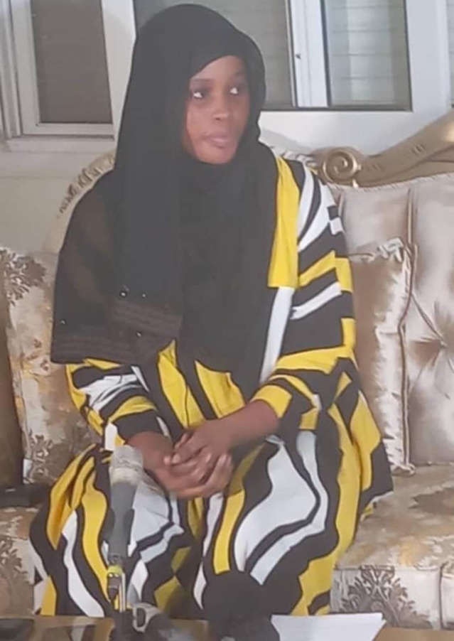 Affaire Adji Sarr – La jeune masseuse dit être enceinte des œuvres d’Ousmane Sonko Affaire Adji Sarr – La jeune masseuse dit être enceinte des œuvres d’Ousmane Sonko