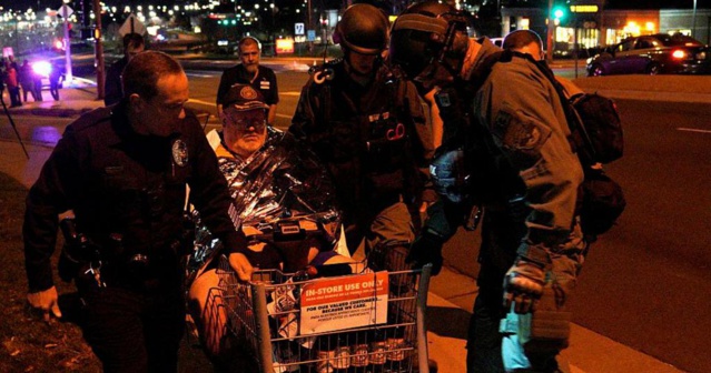 Fusillade mortelle dans un supermarché du Colarado : 10 morts Fusillade mortelle dans un supermarché du Colarado : 10 morts