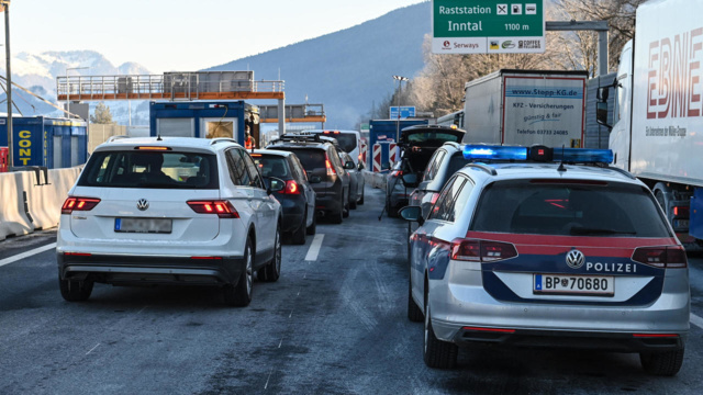 L'Allemagne se referme face au Covid-19 et à ses variants L'Allemagne se referme face au Covid-19 et à ses variants