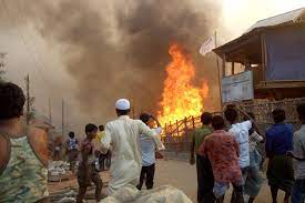 15 morts et 400 disparus après un feu dans un camp de Rohingyas 15 morts et 400 disparus après un feu dans un camp de Rohingyas