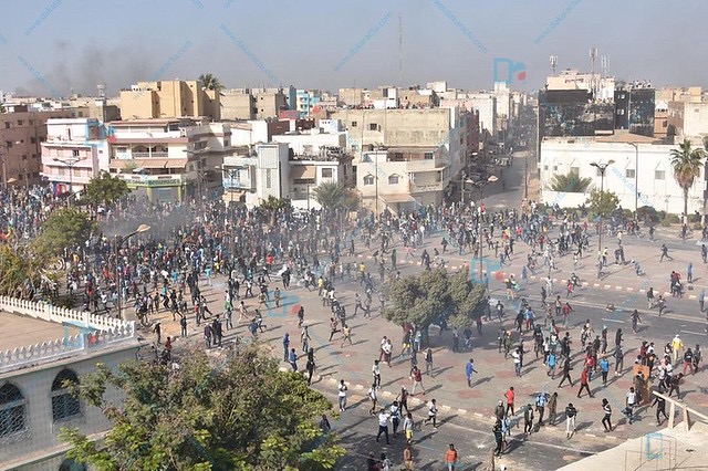 Sédhiou : Des jeunes s'attaquent à la sous-préfecture de Diendé et bloquent la circulation