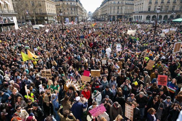 Marche pour le climat : plus de 110 000 manifestants selon les organisateurs, 44 000 selon le ministère de l'Intérieur Marche pour le climat : plus de 110 000 manifestants selon les organisateurs, 44 000 selon le ministère de l'Intérieur
