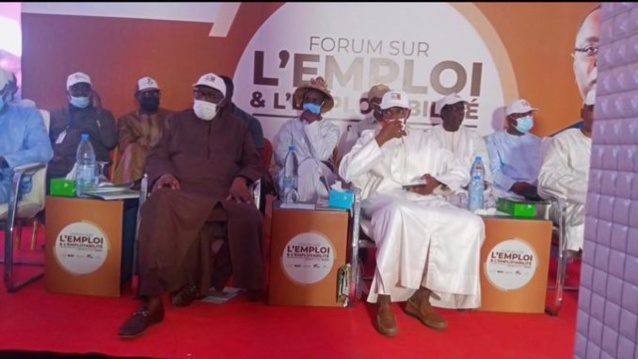 Podor : Abdoulaye Daouda DIALLO et Cheikh Oumar HANNE dégainent 80 millions pour les jeunes
