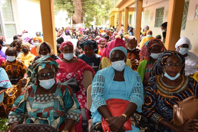 Thiès- Séminaire de Formation pour les femmes de Habib Niang de l'APR sur la gestion des financements (texte et vidéo)