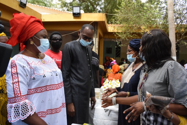 Thiès- Séminaire de Formation pour les femmes de Habib Niang de l'APR sur la gestion des financements (texte et vidéo) Thiès- Séminaire de Formation pour les femmes de Habib Niang de l'APR sur la gestion des financements (texte et vidéo)