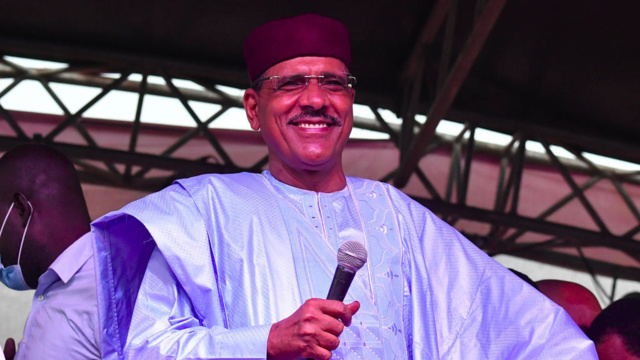 Niger: le premier gouvernement, renouvelé et rajeuni, de l'ère Bazoum Mohamed