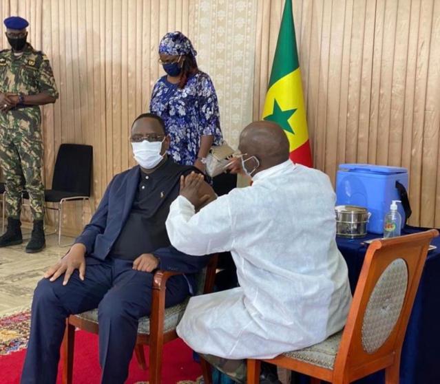 Arrêt ou non de l'administration d'AstraZeneca Sénégal: Macky tranche!