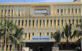 De la prolifération des partis politiques… De la prolifération des partis politiques…