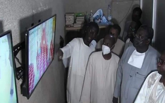 Grande Mosquée de Touba : financées par Abdoulaye Dia Senico, les 78 caméras de surveillance visitées par le khalife des mourides Grande Mosquée de Touba : financées par Abdoulaye Dia Senico, les 78 caméras de surveillance visitées par le khalife des mourides