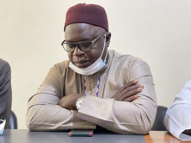 Urgent- Boubacar Sèye a rencontré le mouvement Y'en a marre (images)