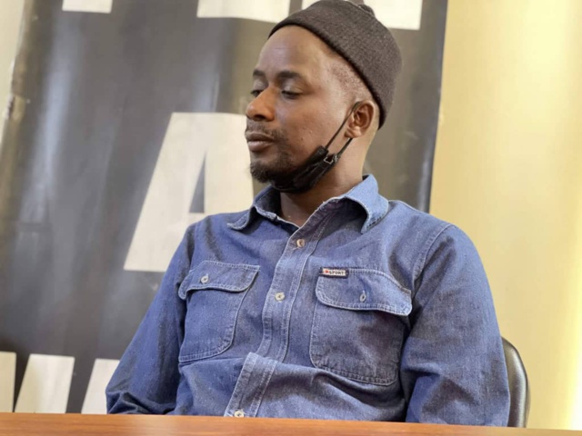 Urgent- Boubacar Sèye a rencontré le mouvement Y'en a marre (images)