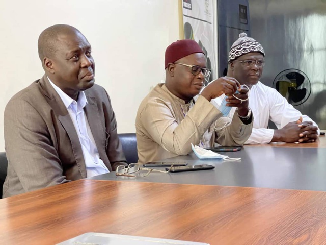 Urgent- Boubacar Sèye a rencontré le mouvement Y'en a marre (images)