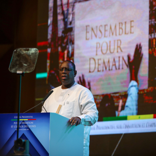 Émeutes / Macky Sall hausse le ton : « Cela ne se reproduira plus !... Ce n’est pas en vous faisant miroiter des chimères qu'on vous sortira des difficultés. Ceux qui vous le disent vous trompent! Si le Sénégal n'était pas un pays démocratique... » Émeutes / Macky Sall hausse le ton : « Cela ne se reproduira plus !... Ce n’est pas en vous faisant miroiter des chimères qu'on vous sortira des difficultés. Ceux qui vous le disent vous trompent! Si le Sénégal n'était pas un pays démocratique... »