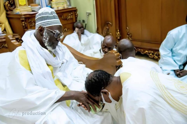 URGENT- Me Madicke Niang reçu hier par Serigne Mountakha Mbacké (images ) URGENT- Me Madicke Niang reçu hier par Serigne Mountakha Mbacké (images )