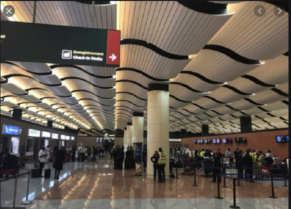 Aibd / Double paiement des tests Covid: Les passagers souffrent du report des vols Aibd / Double paiement des tests Covid: Les passagers souffrent du report des vols