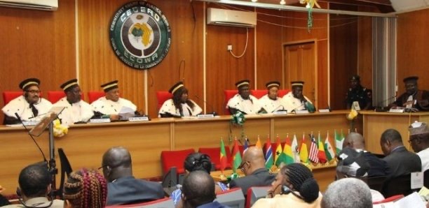 Suppression de loi sur le parrainage: La cour de justice de la Cedeao donne un délai de 6 mois à l’Etat du Sénégal Suppression de loi sur le parrainage: La cour de justice de la Cedeao donne un délai de 6 mois à l’Etat du Sénégal