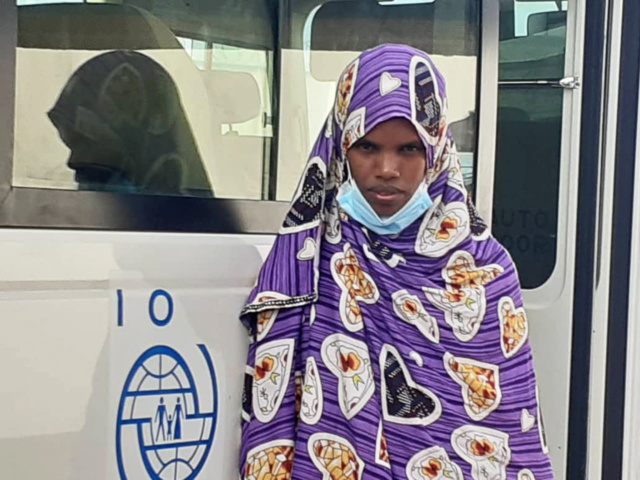 «JE SUIS EN VIE MAIS J’AI L’IMPRESSION D’ETRE MORTE » Le témoignage déchirant d’une migrante qui a perdu ses trois enfants dans un naufrage