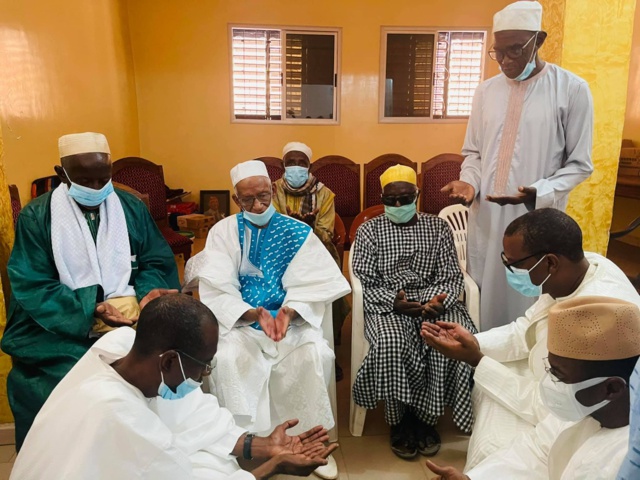 Décès de la maman de Mame Boye Diao- Macky Sall envoie une délégation à Kolda (IMAGES) Décès de la maman de Mame Boye Diao- Macky Sall envoie une délégation à Kolda (IMAGES)