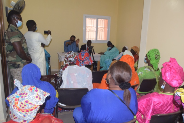 Thies- Habib Niang toujours aussi proche des populations (texte et images ) Thies- Habib Niang toujours aussi proche des populations (texte et images )