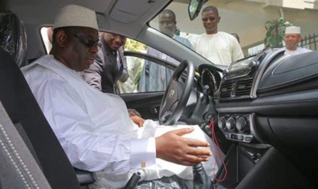Réglementation contre les voitures de fonction: Macky Sall corse les mesures à la Présidence