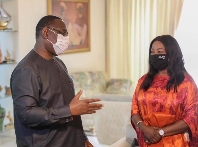 Avant de quitter Dakar pour son périple, le Président Macky SALL a reçu... Avant de quitter Dakar pour son périple, le Président Macky SALL a reçu...