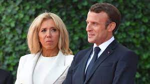 Emmanuel Macron giflé : la réaction de son épouse Brigitte Macron après son agression Emmanuel Macron giflé : la réaction de son épouse Brigitte Macron après son agression