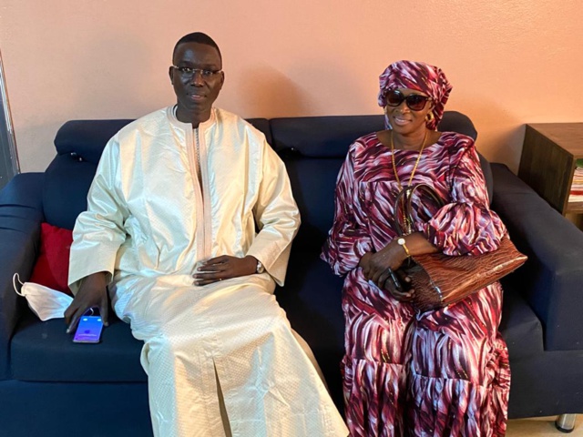 Candidat à la mairie de Diourbel- Le ministre Dame Diop finalement... investi Candidat à la mairie de Diourbel- Le ministre Dame Diop finalement... investi