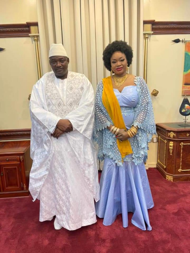 La diva Oumou Sangharé reçue par le Pr Barrow La diva Oumou Sangharé reçue par le Pr Barrow