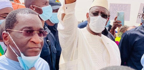 Le Président Macky Sall à Podor : "Racine Sy est très représentatif et on va trouver des arrangements..." Le Président Macky Sall à Podor : "Racine Sy est très représentatif et on va trouver des arrangements..."