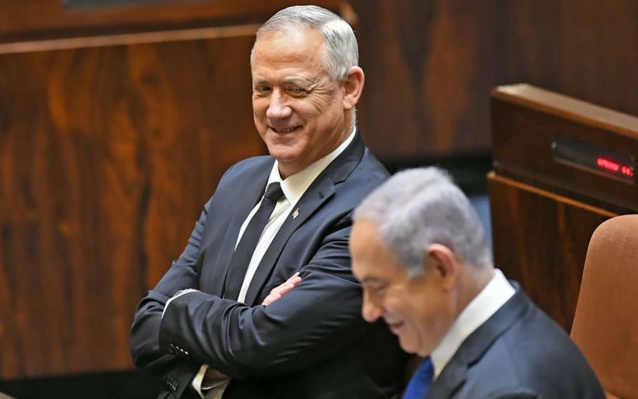 Israël : le parlement approuve le nouveau gouvernement et met fin à l'ère Netanyahou Israël : le parlement approuve le nouveau gouvernement et met fin à l'ère Netanyahou