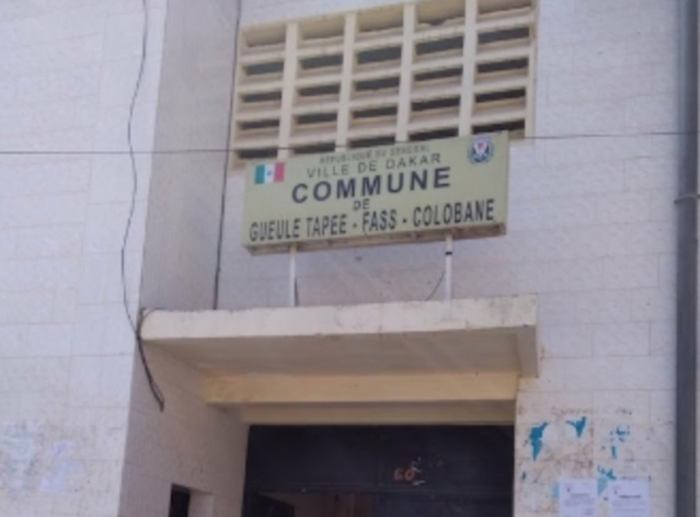 ​Placé sous mandat pour deux dossiers d’escroquerie,  Babacar Diop, l’ajoint au maire de Fass Gueule-Tapée- Colobane, est en... prison