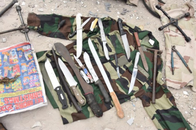 Incroyable agression aux HLM: Près de 20 agresseurs armés de "diassis" sèment la terreur et... Incroyable agression aux HLM: Près de 20 agresseurs armés de "diassis" sèment la terreur et...