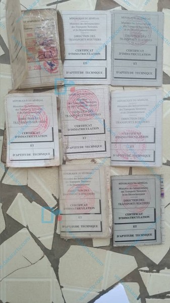Mboro/ Démantèlement d’un réseau de confection de fausses cartes grises : Des cachets du commissariat de Dakar et du service régional des transports terrestres de Thiès retrouvés entre les mains des faussaires