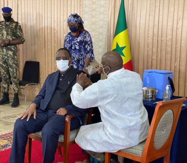 Vaccination anti-Covid-19 au Sénégal: la Banque mondiale débloque 423 millions de dollars