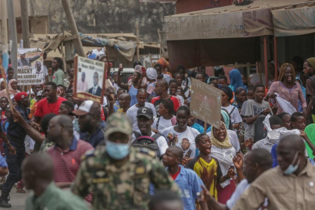 "Descente en banlieue dakarroise"  du Pr Macky Sall: Revivez l'incroyable mobilisation du jeune responsable de l'APR, Cheikh Mbacké Ndiaye