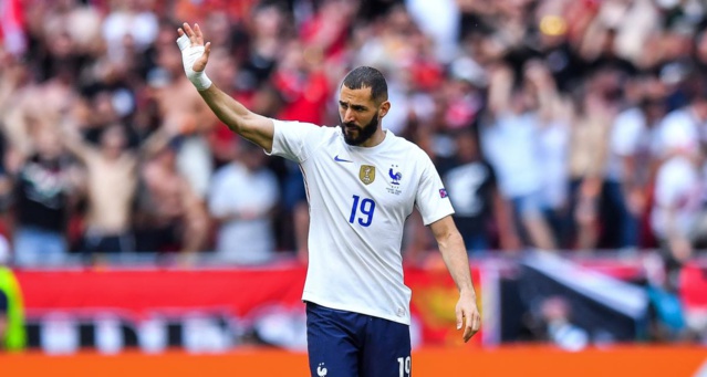 APRÈS FRANCE - SUISSE, LES BLEUS K.-O. DEBOUT : "CES DERNIÈRES ANNÉES, ON ÉTAIT CAPABLE DE FERMER LA BOUTIQUE"