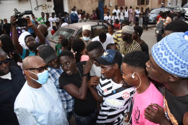 Barthélémy Dias, le maire va-t-en-guerre qui rêve de s’emparer de Dakar, défie... l'édile de la Médina Bamba Fall avec son porte-à-porte