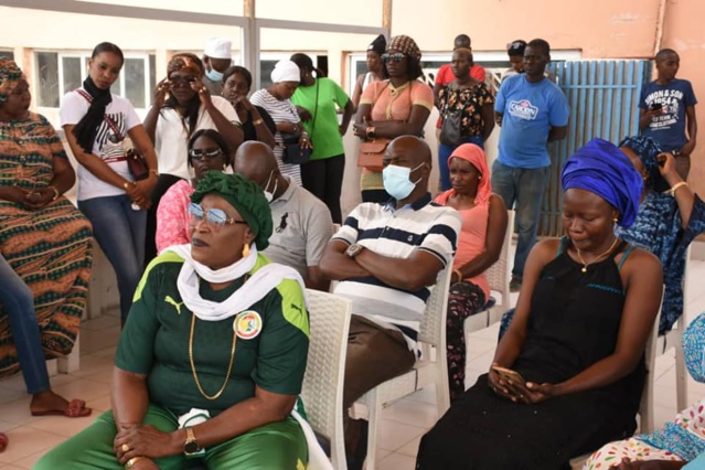 Suite des images de la visite de proximité de Barth Dias à la Médina en l'absence de l'édile Bamba Fall