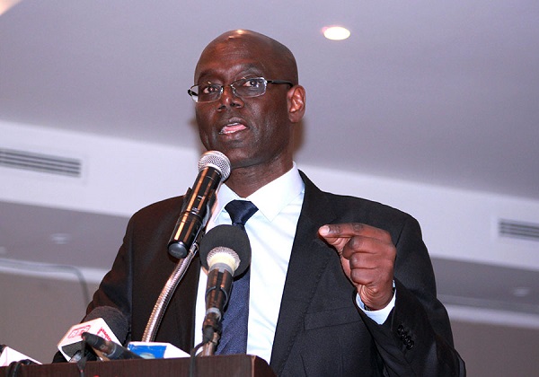 Thierno Alassane Sall met du sable dans le gloria : «Macky Sall n’a ni la stature de Diouf, ni celle de Me Wade» Thierno Alassane Sall met du sable dans le gloria : «Macky Sall n’a ni la stature de Diouf, ni celle de Me Wade»